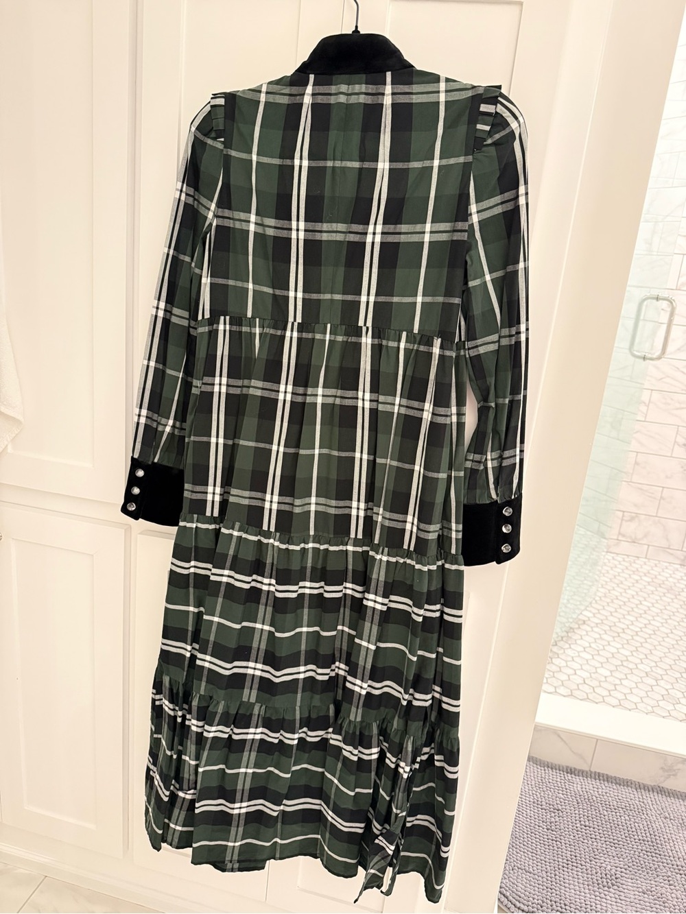 Tuckernuck Dark Green Plaid Midi Dress with Velvet Trim- size small - Picture 4 of 4